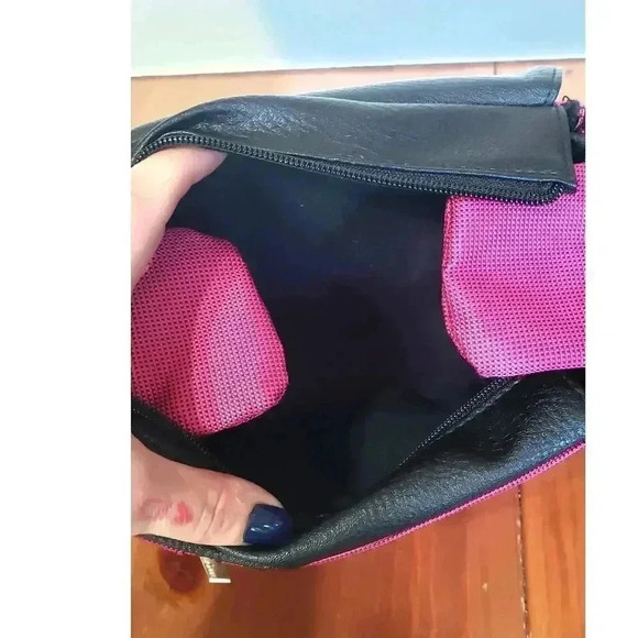 VanGoddy camera bag adjustable strap Magenta‎ crossbody super cute NEW! - Picture 4 of 5